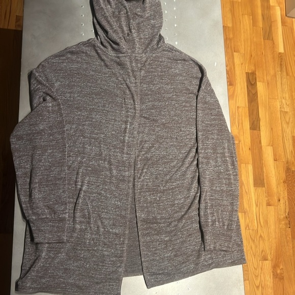 Wilfred Free Oversized Hoodie with open  slit back - Picture 6 of 8